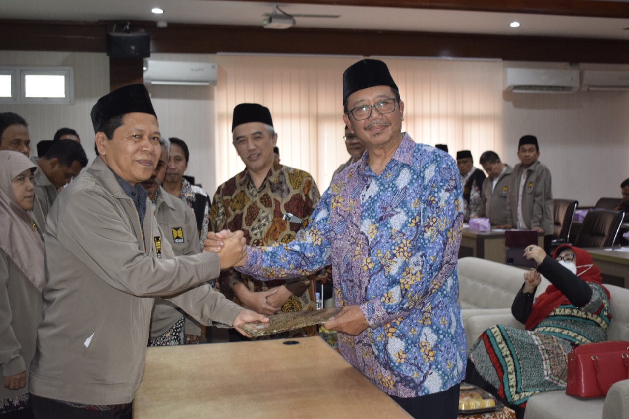 Ahmad-Syadali-Jadi-Ketua-ICMI-Kabupaten-Indramayu-Periode-2022-2026.jpeg