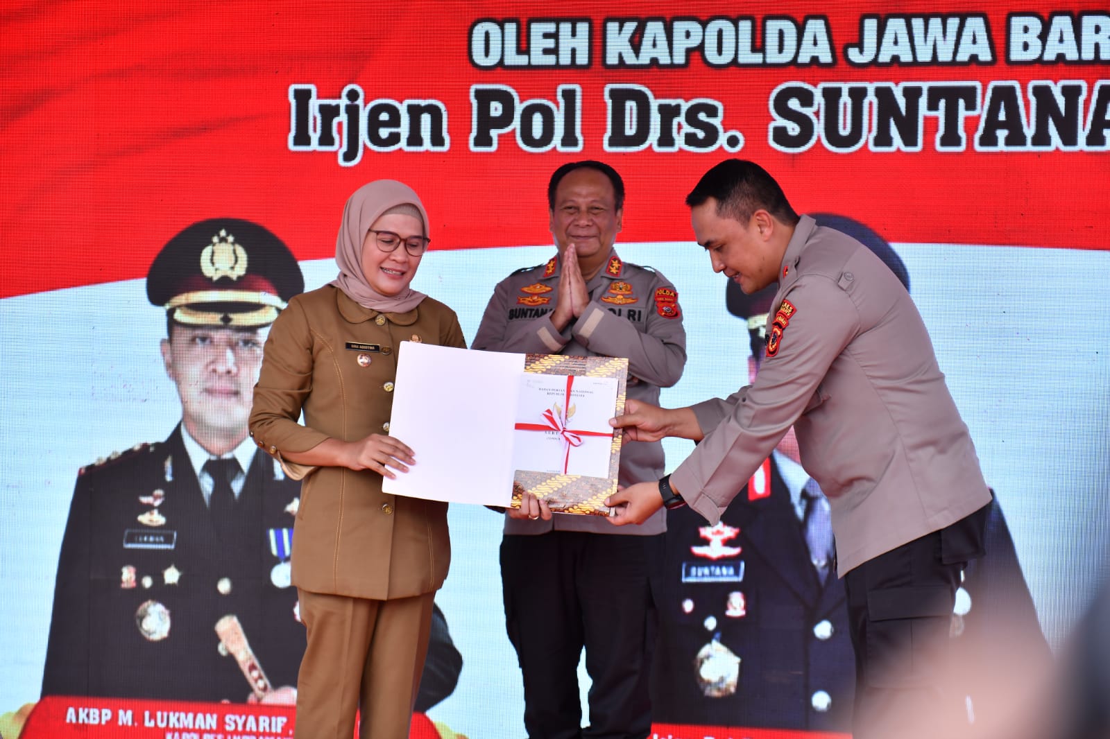 Pemkab-Indramayu-Hibahkan-Tanah-ke-Polres-Indramayu.jpeg