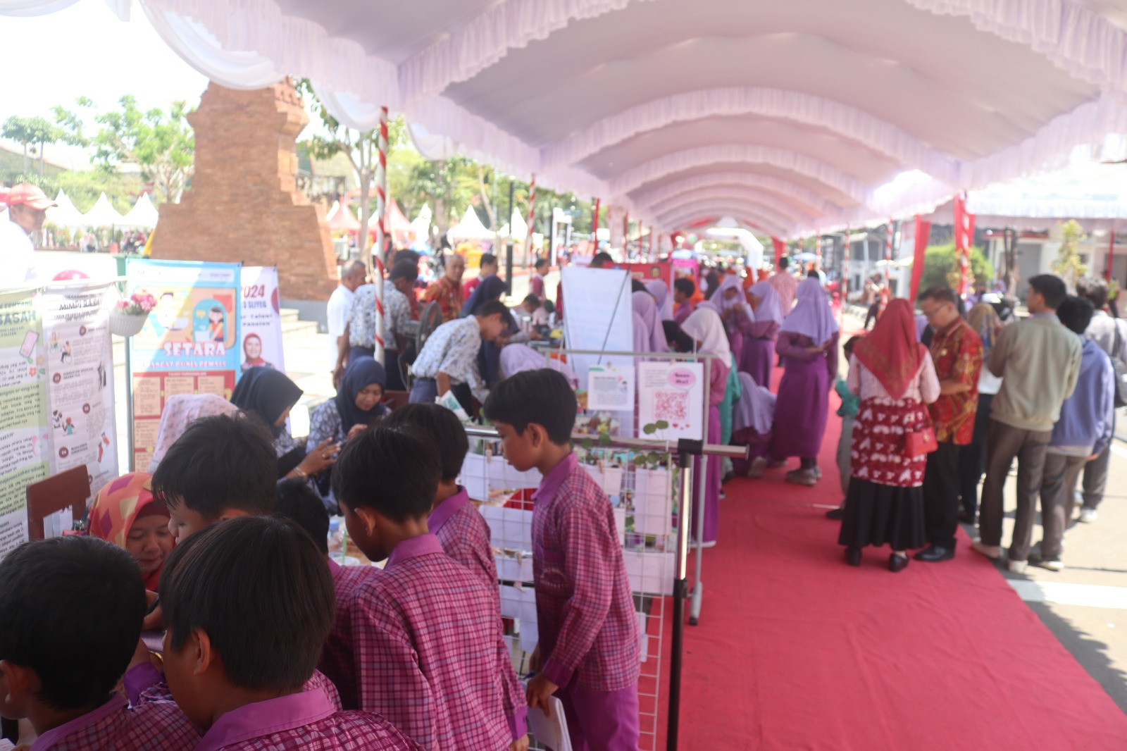 Edu Fair Unjuk Kemampuan dan Prestasi Pelajar Indramayu