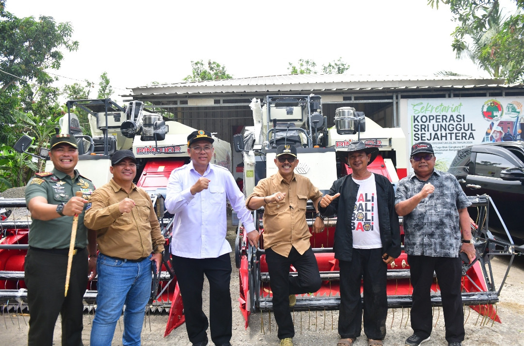 Kementan Gelar Panen Raya, Wabup Syaefudin: Petani Indramayu Siap Gunakan Teknologi Pertanian Dengan Tepat
