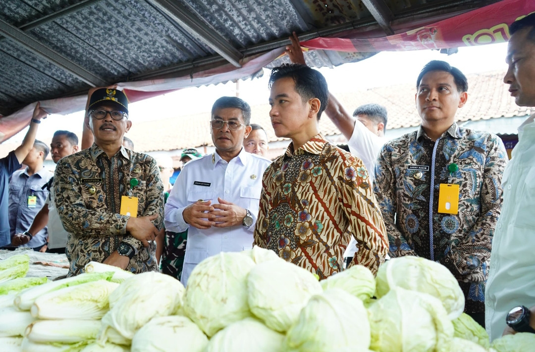 Wapres Gibran Rakabuming Tinjau Pasar Baru Indramayu, Pastikan Stabilitas Harga Pokok Jelang Idul Adha