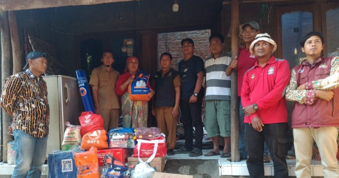 Pemkab Indramayu Gerak Cepat Bantu Korban Kebakaran Rumah di Desa Lemahayu